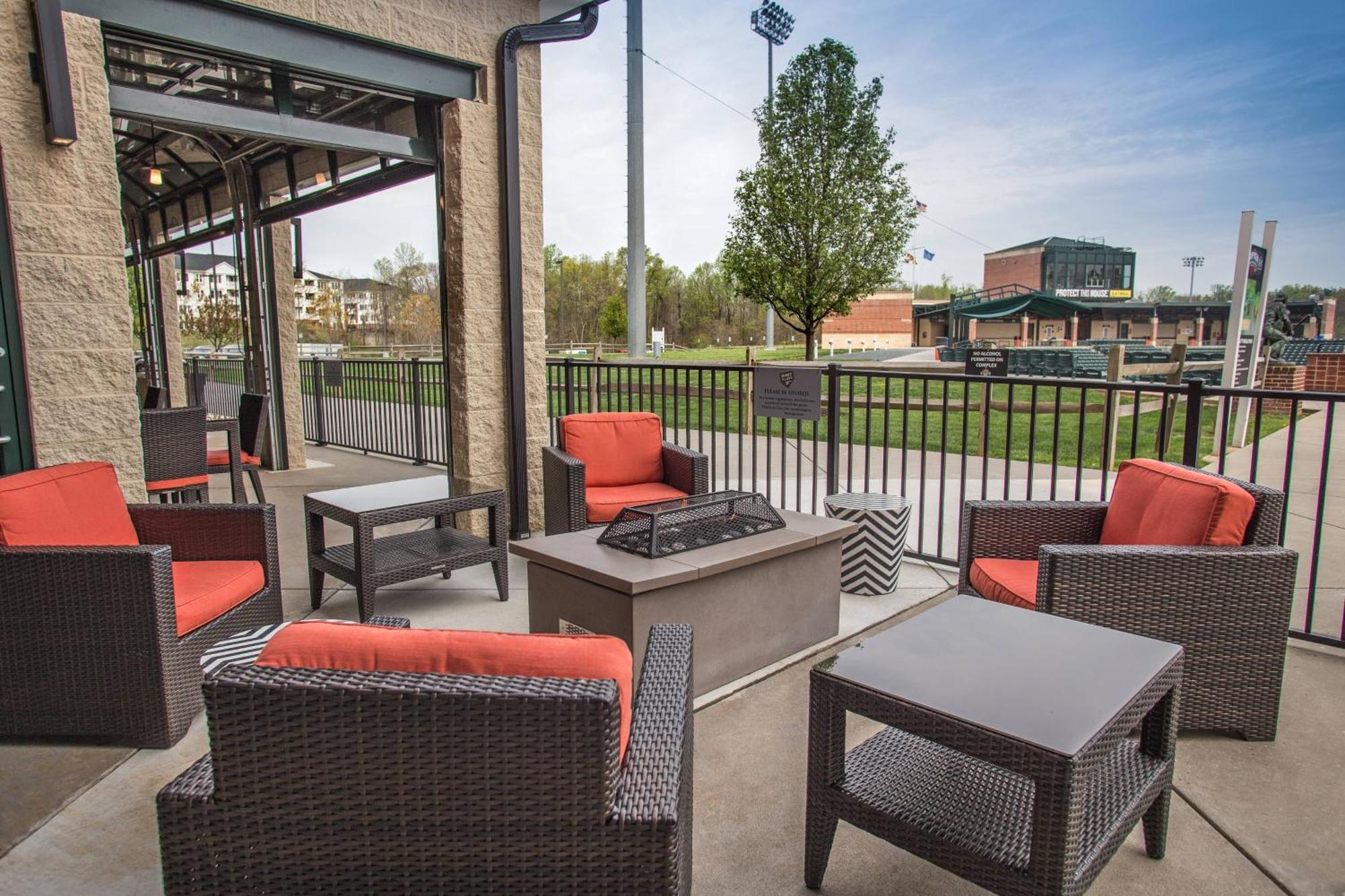 Courtyard Aberdeen At Ripken Stadium Exteriör bild